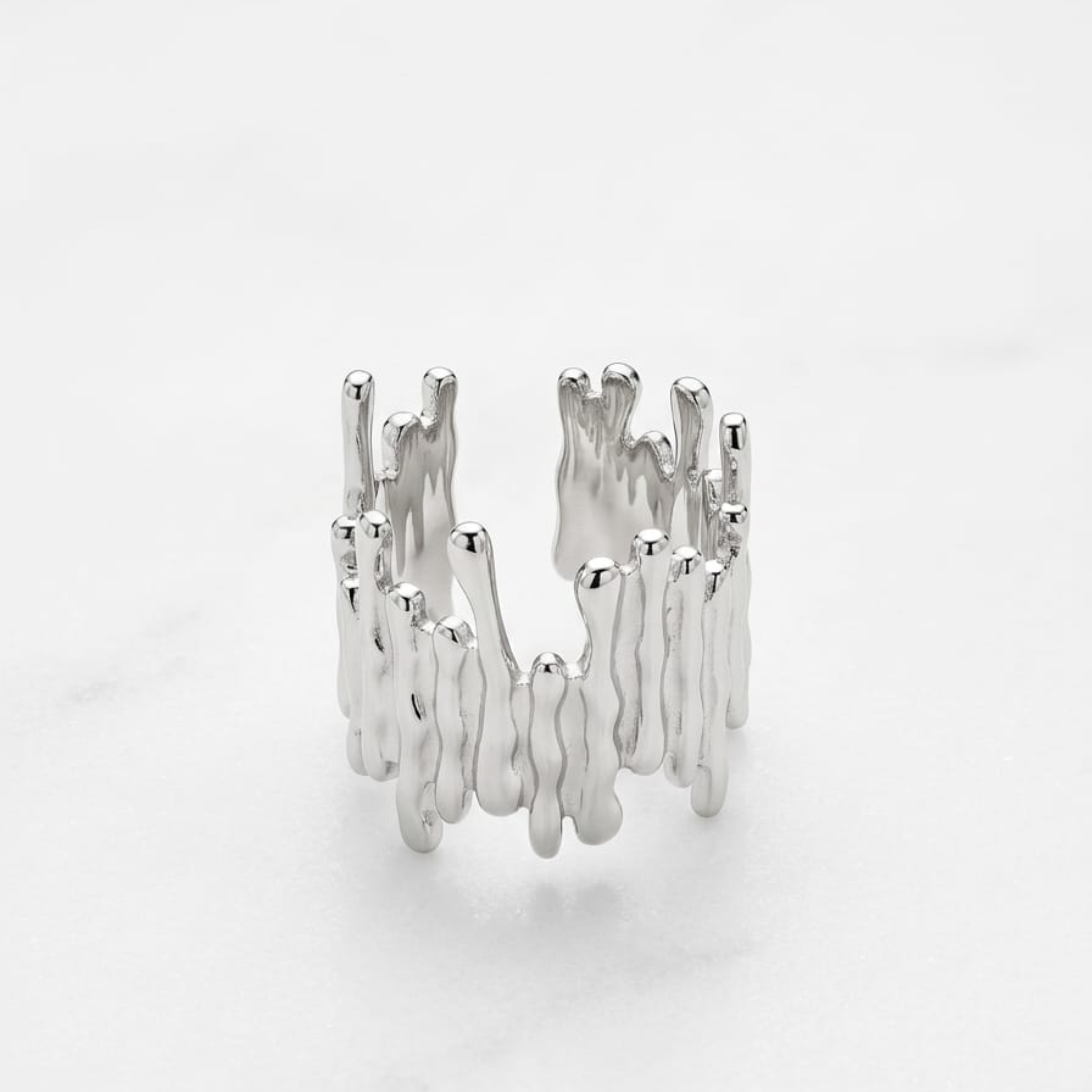 Edgy Ring