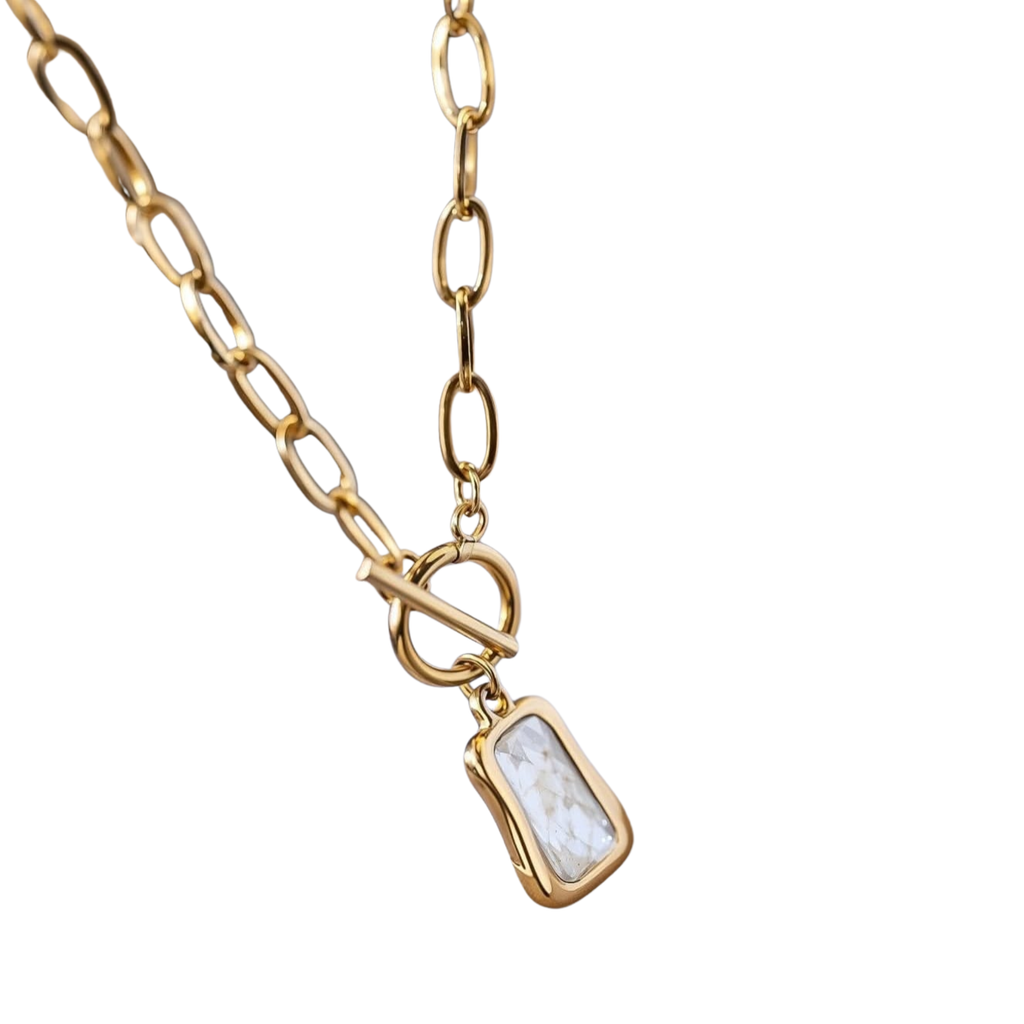 Everwhite pendant